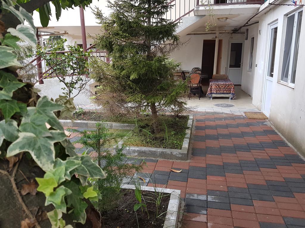 Guesthouse 97 In Batumi Dış mekan fotoğraf